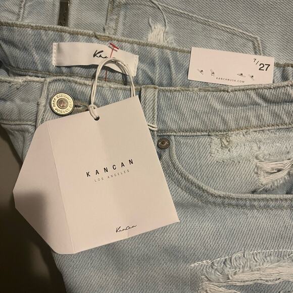 Kancan Women's High Rise Distressed Mom Shorts Light Wash Women SZ 27 - Picture 4 of 9
